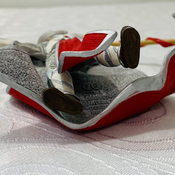 Schleich GRIFFIN KNIGHT MAGICIAN World Of History 72063 Red Cape 6" Figure EUC - Picture 5 of 6